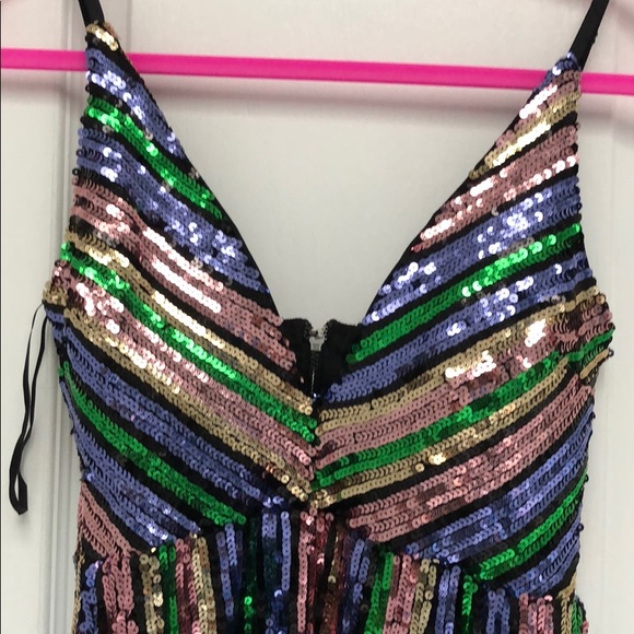 Girly & Flirty & OH SO SEXY SEQUIN MINI DRESS - Picture 5 of 8